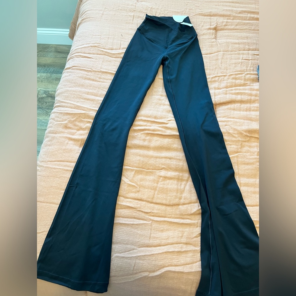 Flare aerie leggings , never worn :)